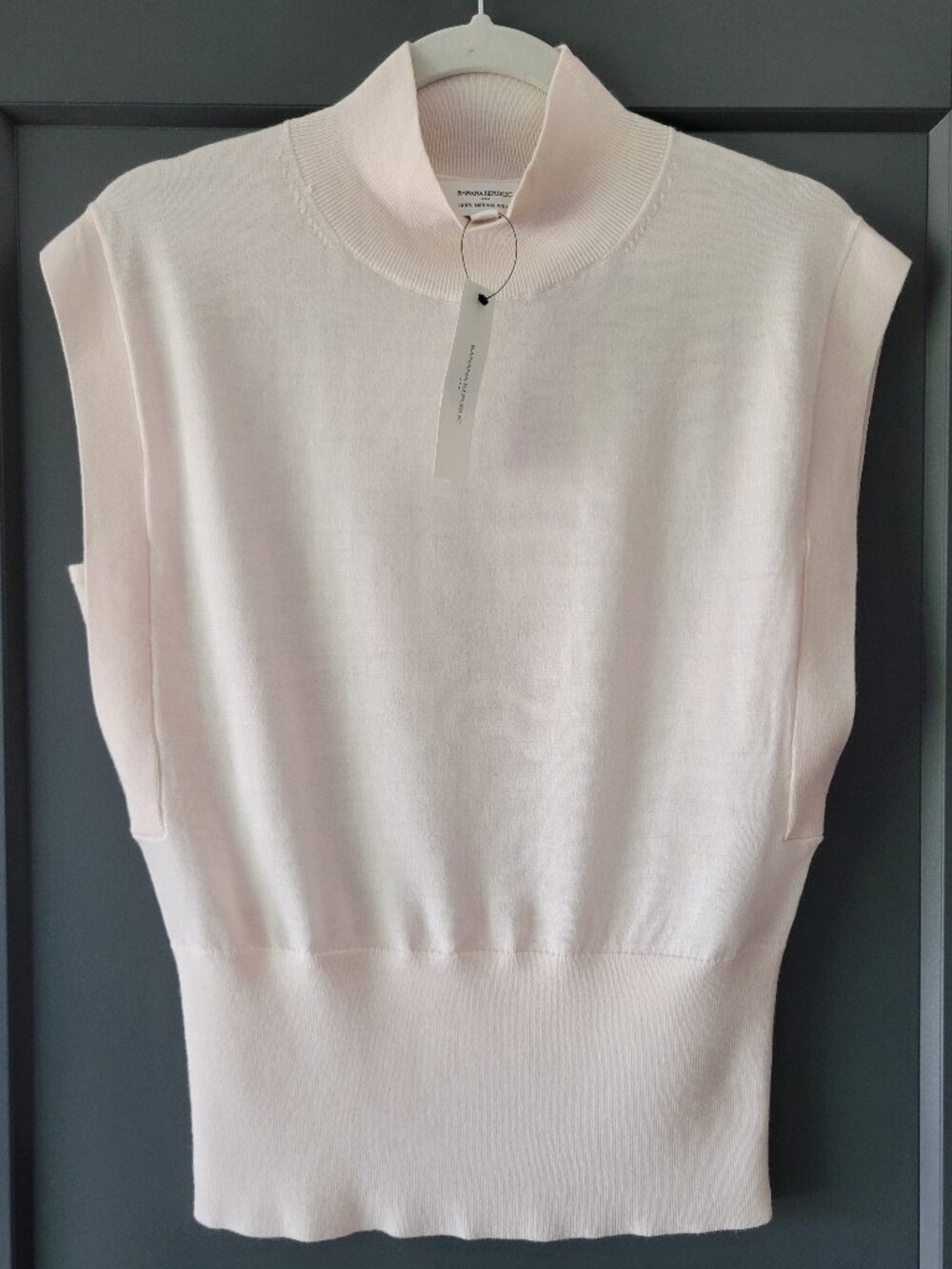 Banana Republic pale pink mock-neck sleeveless knit top 100% merino wool NWT - Picture 7 of 9